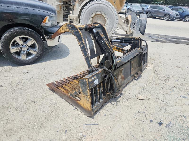2023 John Deere 84 Loader Bucket