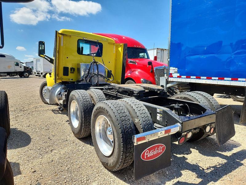 2021 Peterbilt 579 Semi Truck
