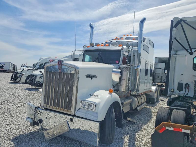 1996 Kenworth W900 Semi Truck