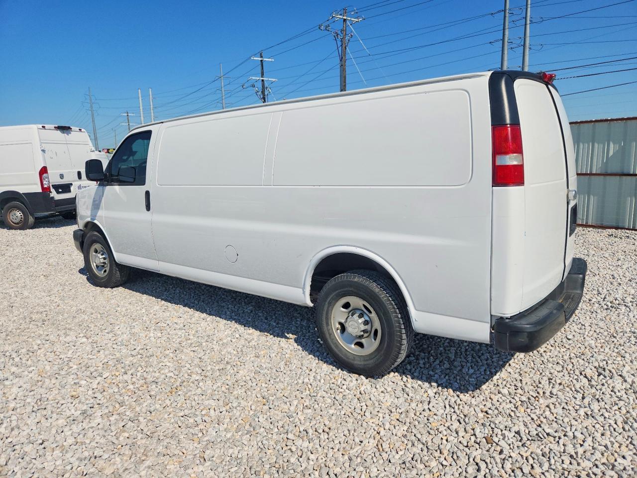 2016 Chev Express G3500