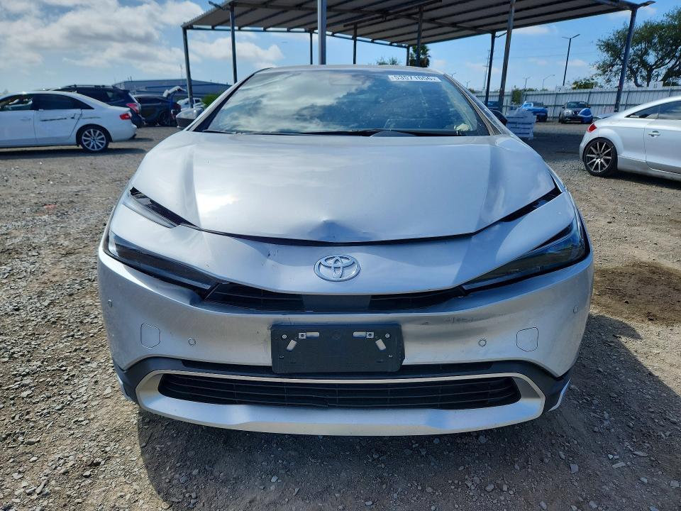 2026 Toyota Prius Plug-in Hybrid se