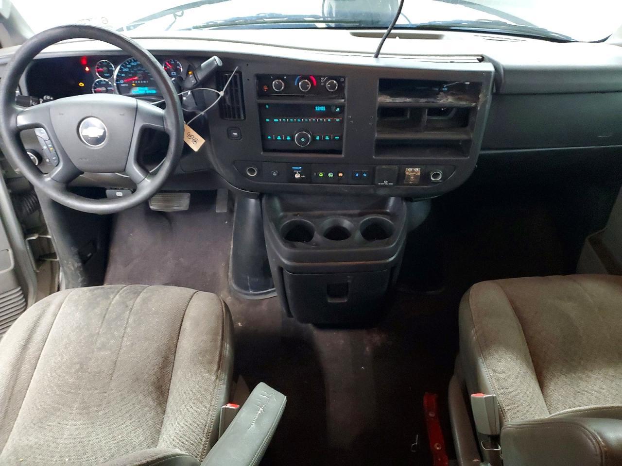 2021 Chevrolet Express G2500 LT