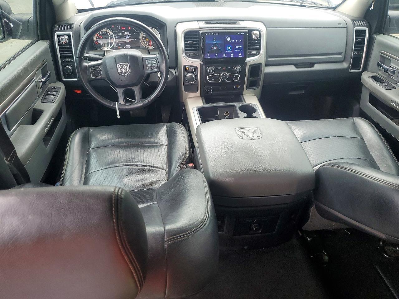 2015 Dodge RAM 1500 SLT