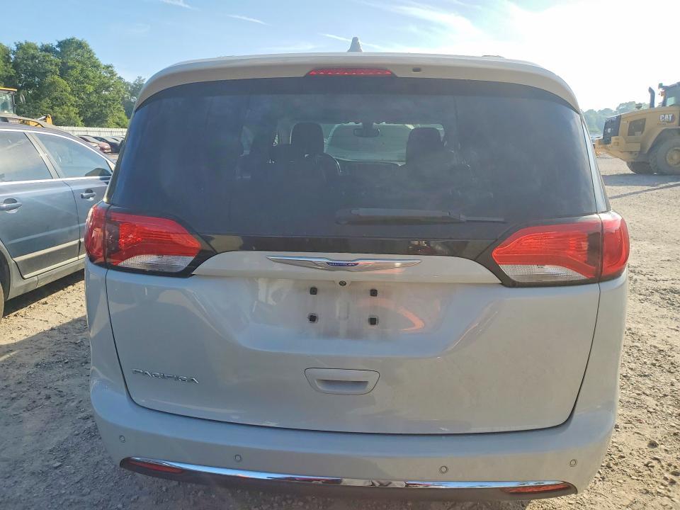2020 Chrysler Pacifica Touring l Plus