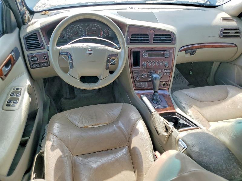 2005 Volvo V70 fwd