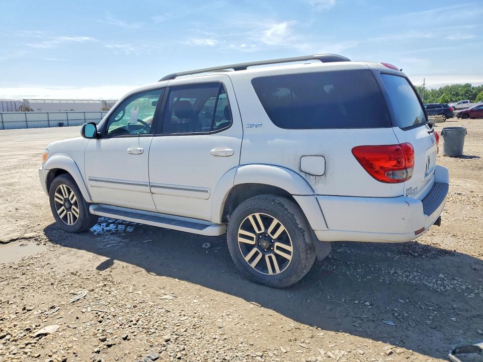 2005 Toyota Sequoia SR5