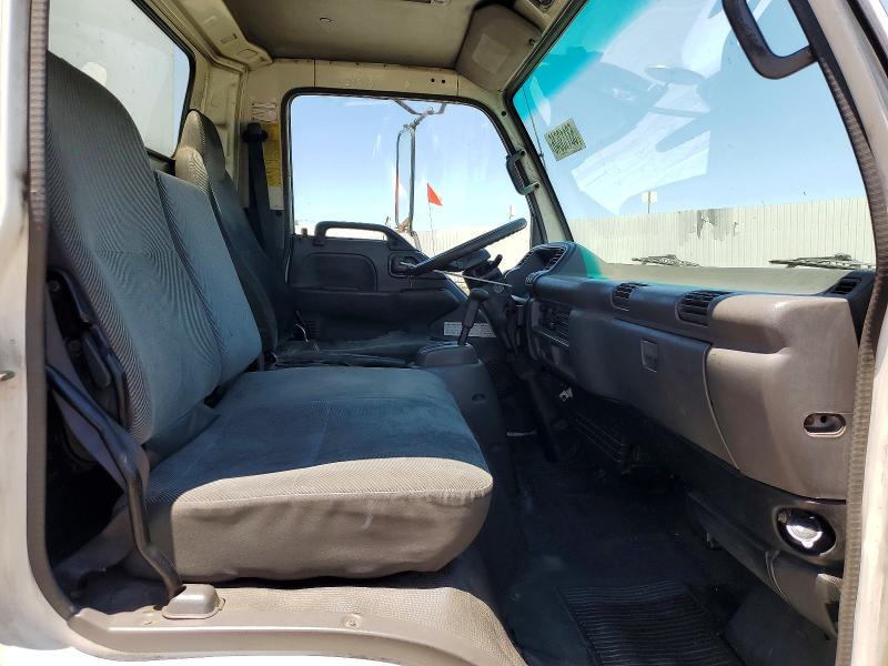2005 Isuzu Npr box Truck