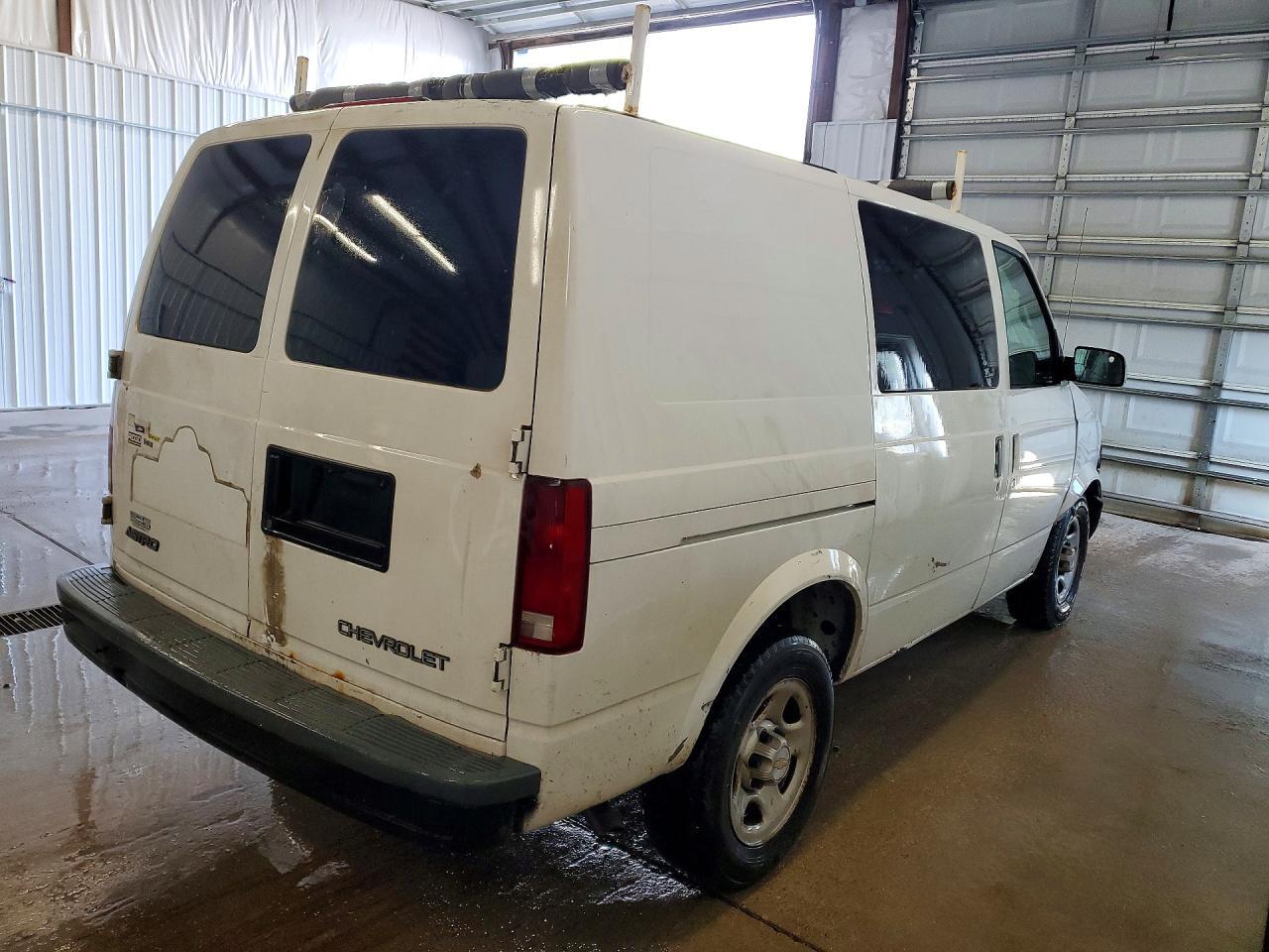 2004 Chev Astro