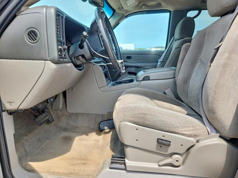2005 Chevrolet Suburban C1500
