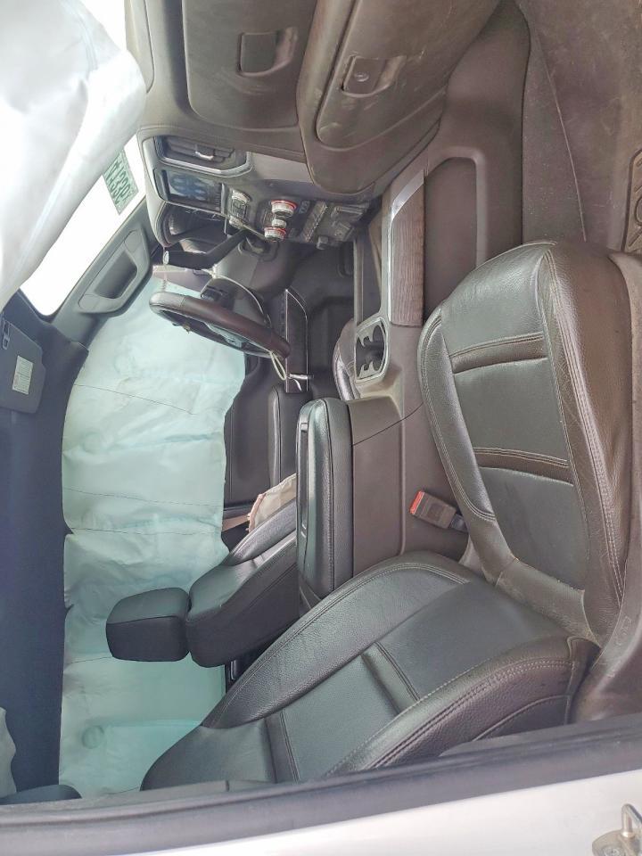 2022 GMC Sierra K3500 Denali
