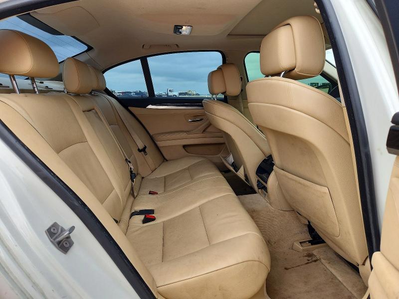 2013 BMW 528 i