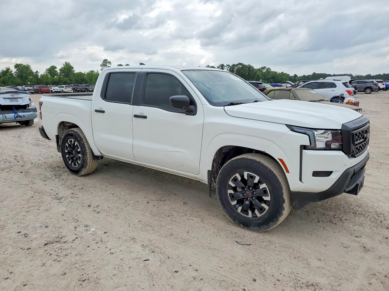 2022 Nissan Frontier S