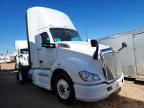 2015 Kenworth T680 Semi Truck