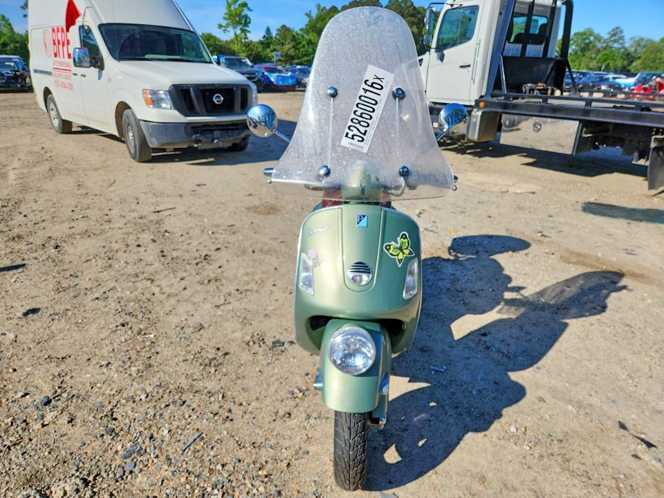 2009 Vespa GTS 250