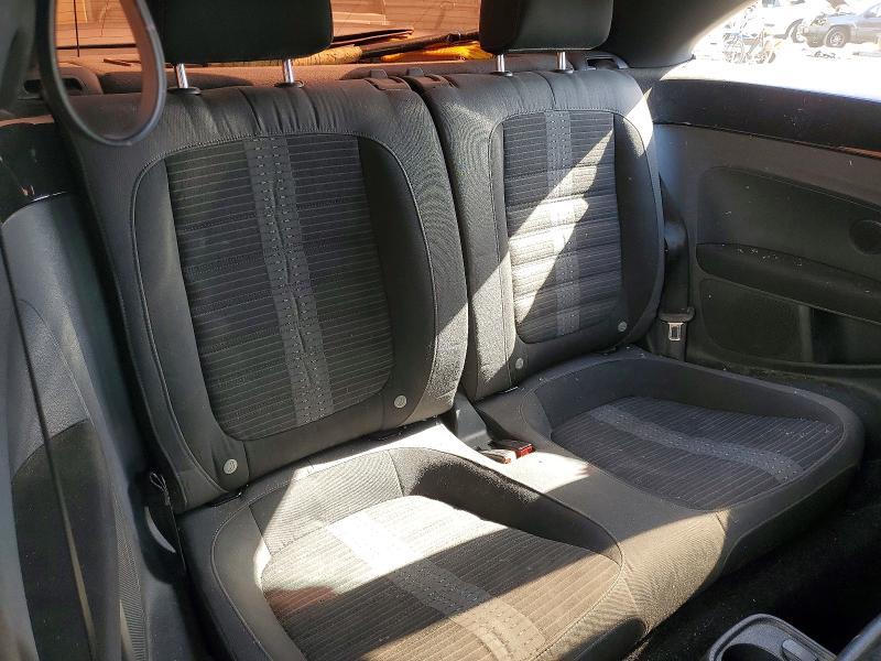 2013 Volkswagen Beetle Turbo