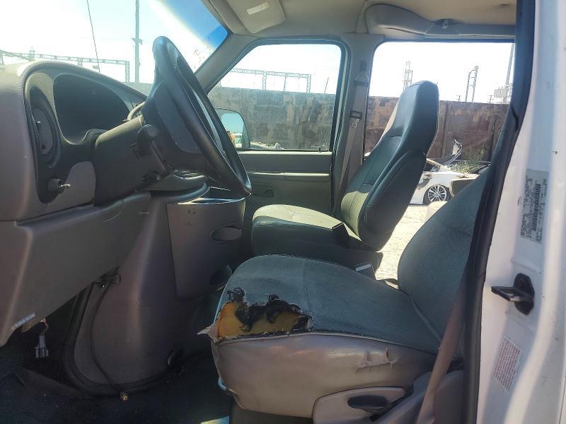 1999 Ford Econoline E350 Super Duty Wagon