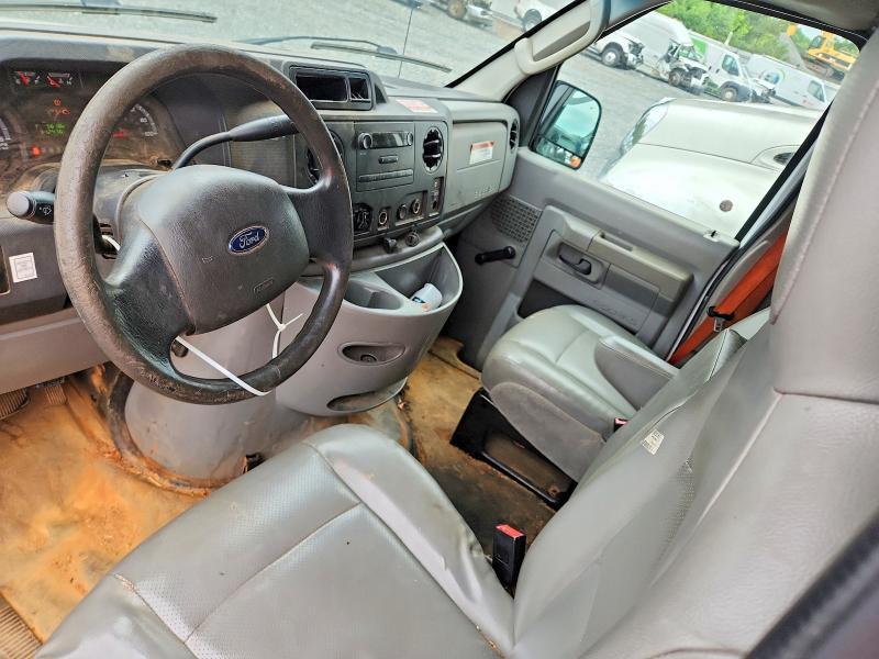 2014 Ford E350 BOX Truck