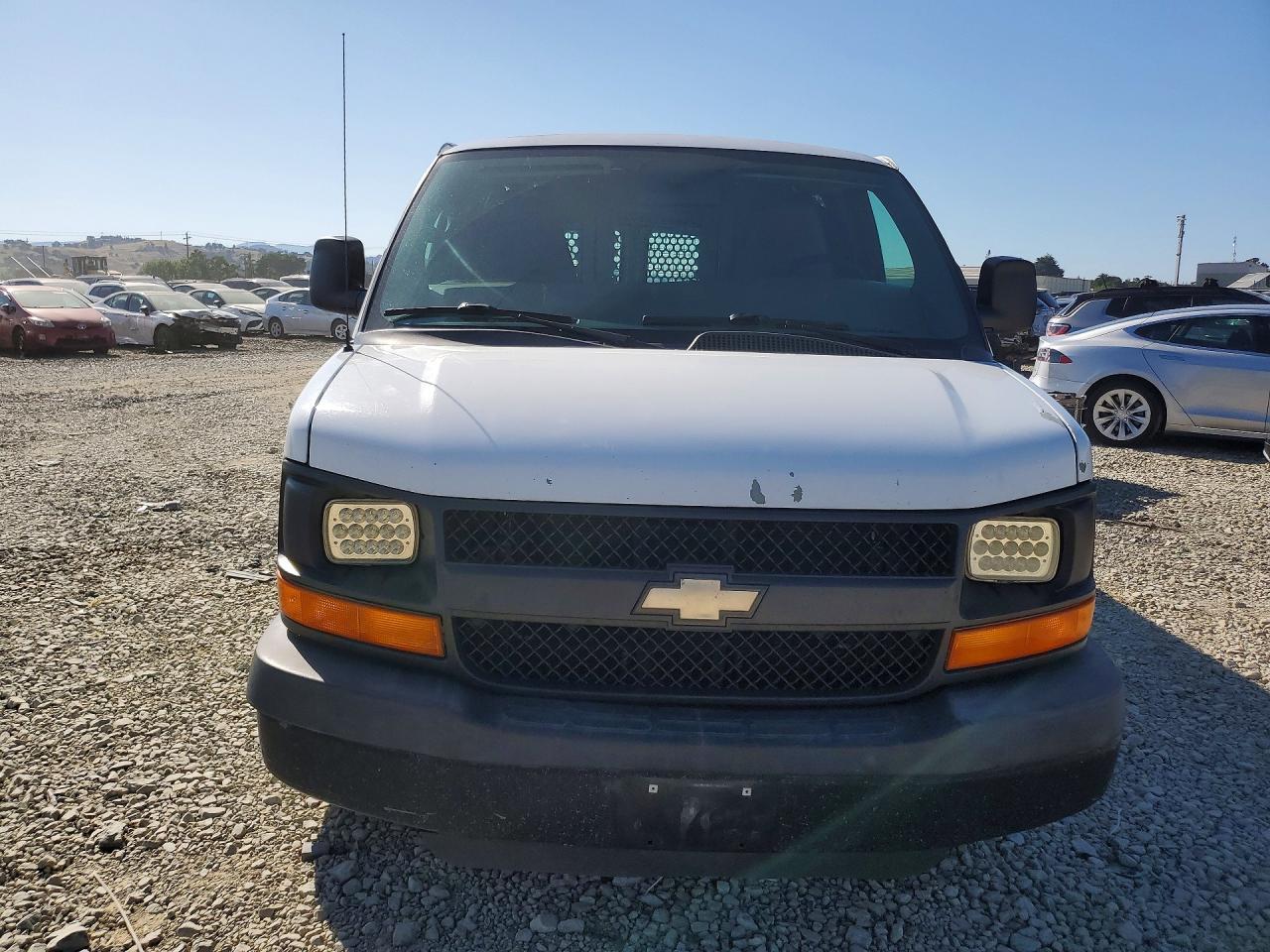 2013 Chev Express G2500