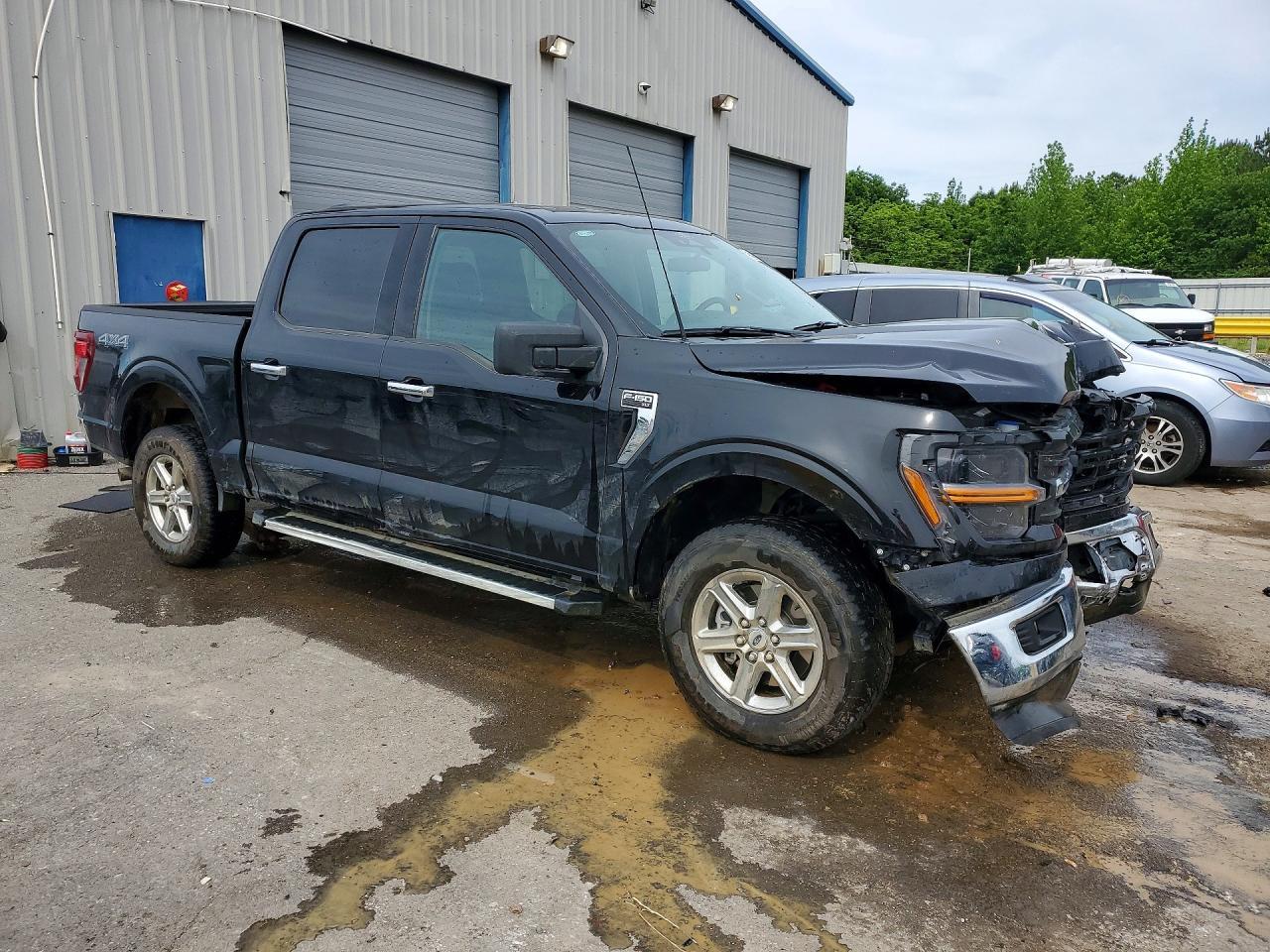2025 Ford F150 XLT