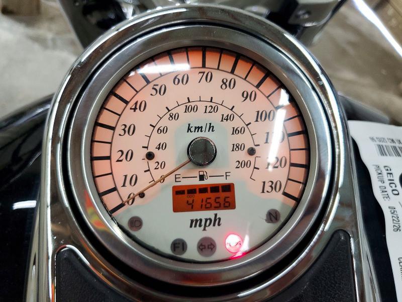 2005 Suzuki C90