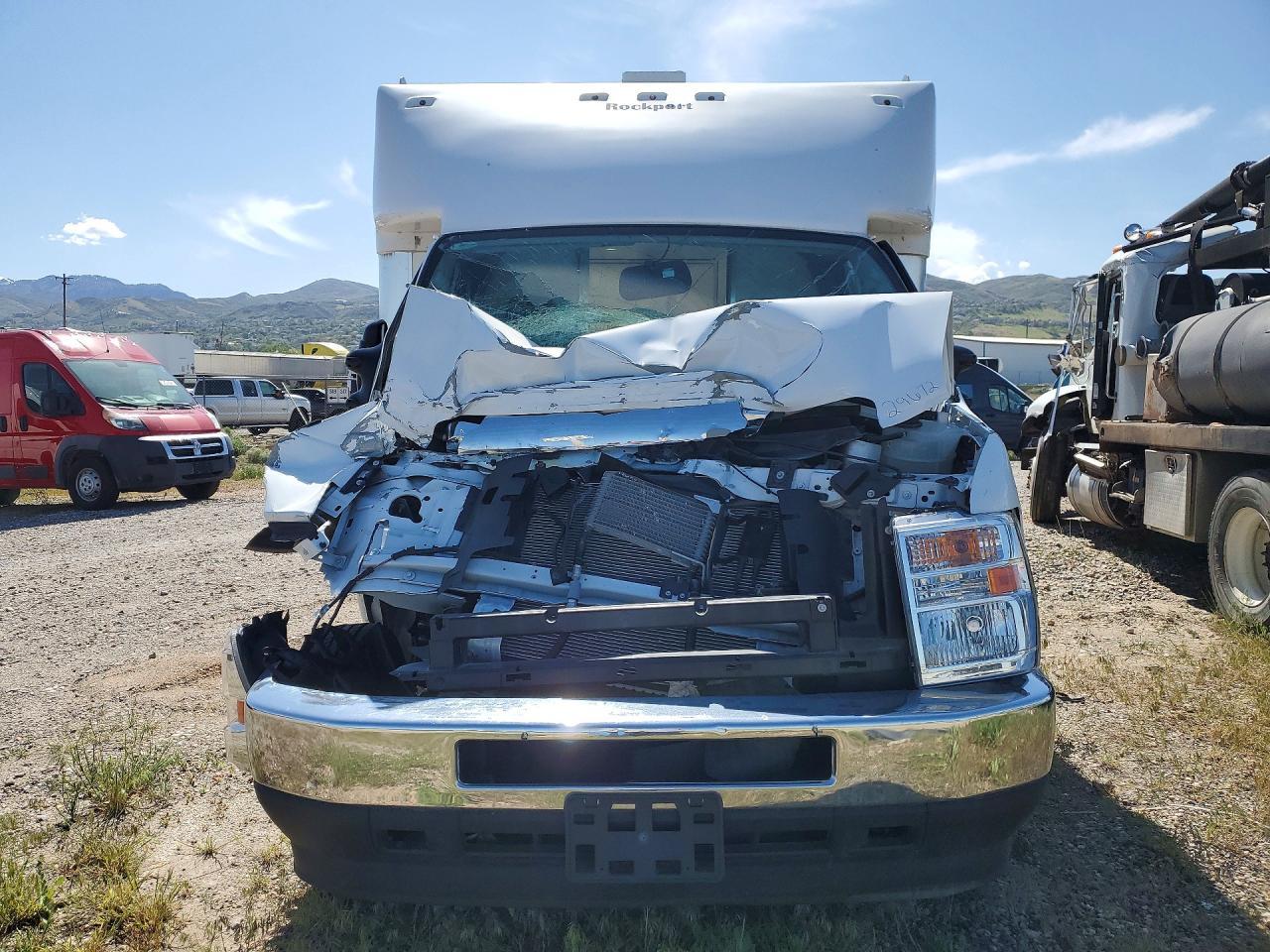 2024 Ford E450 Utility / Service Truck