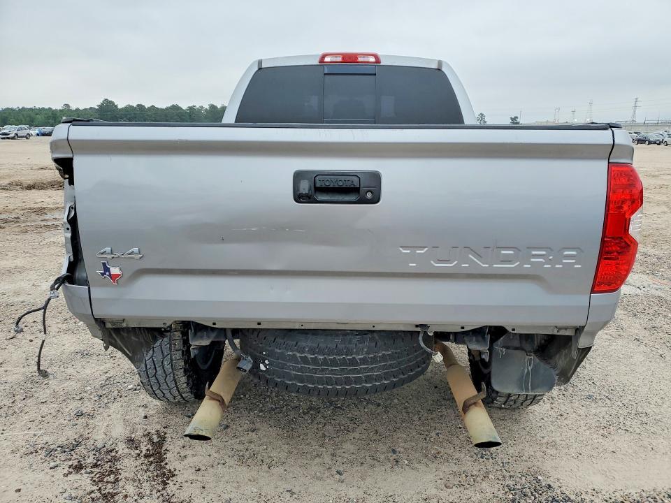 2017 Toyota Tundra SR5