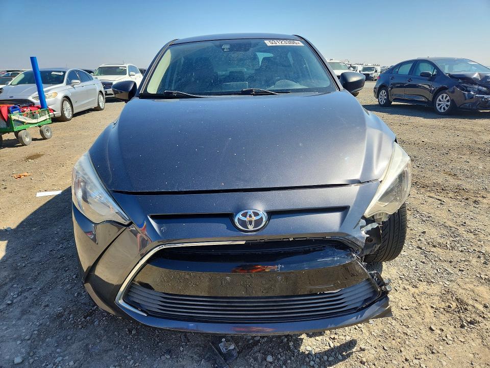 2017 Toyota Yaris ia Base