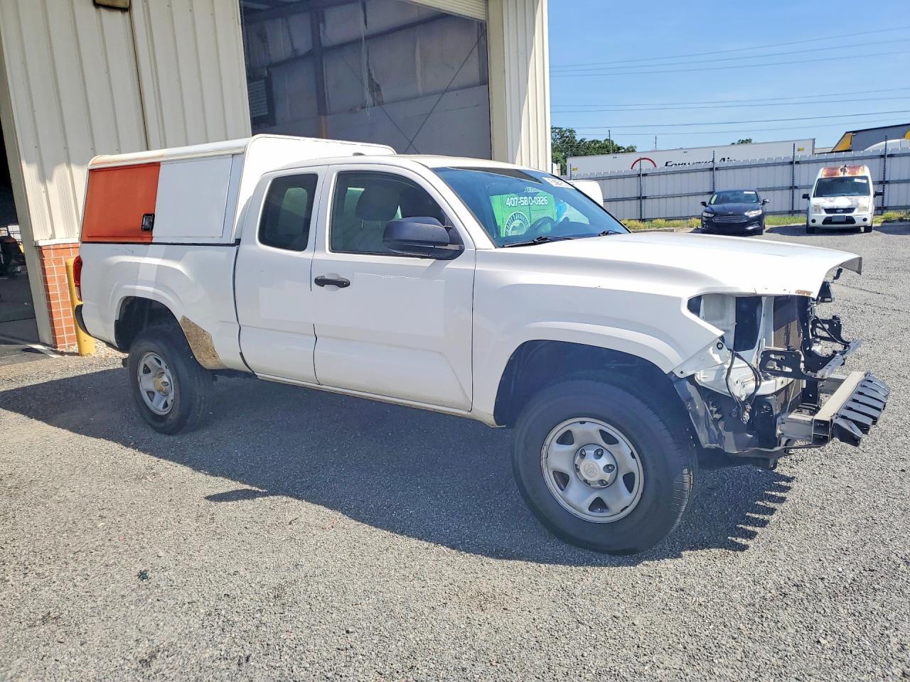 2016 Toyota Tacoma SR