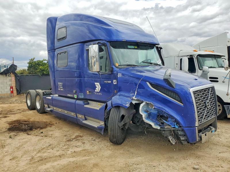 2022 Volvo VN VNL