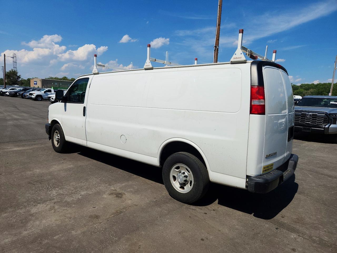2017 Chevrolet Express G2500