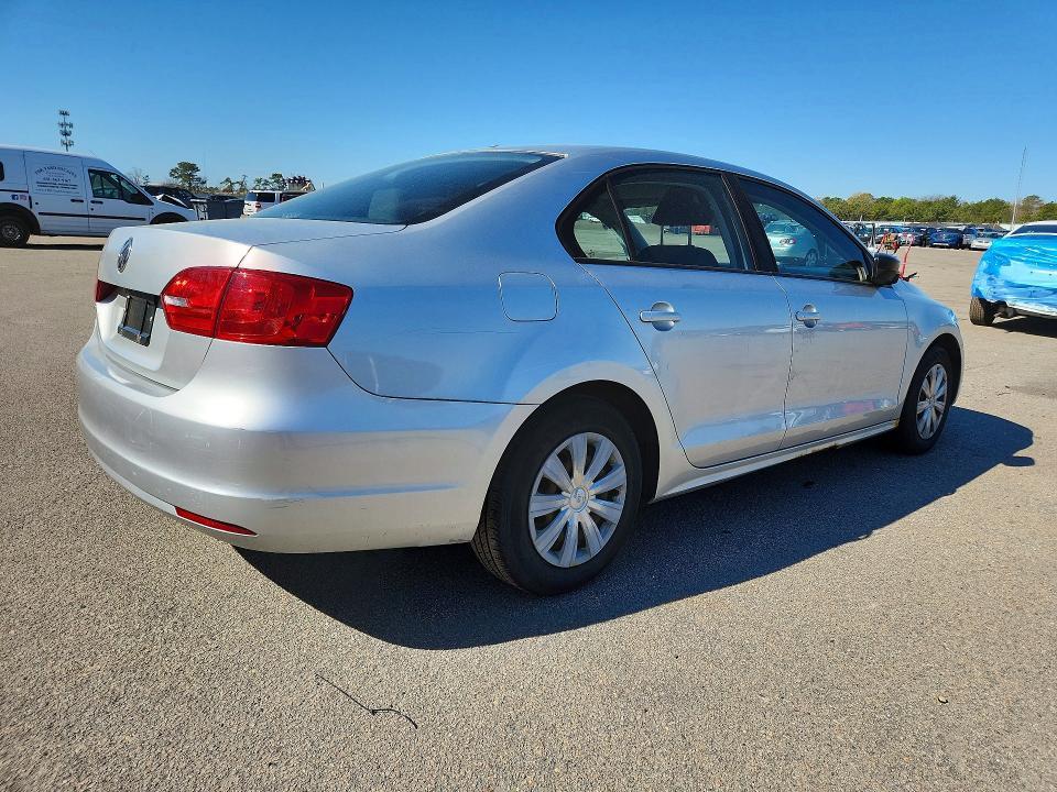 2011 Volkswagen Jetta Base