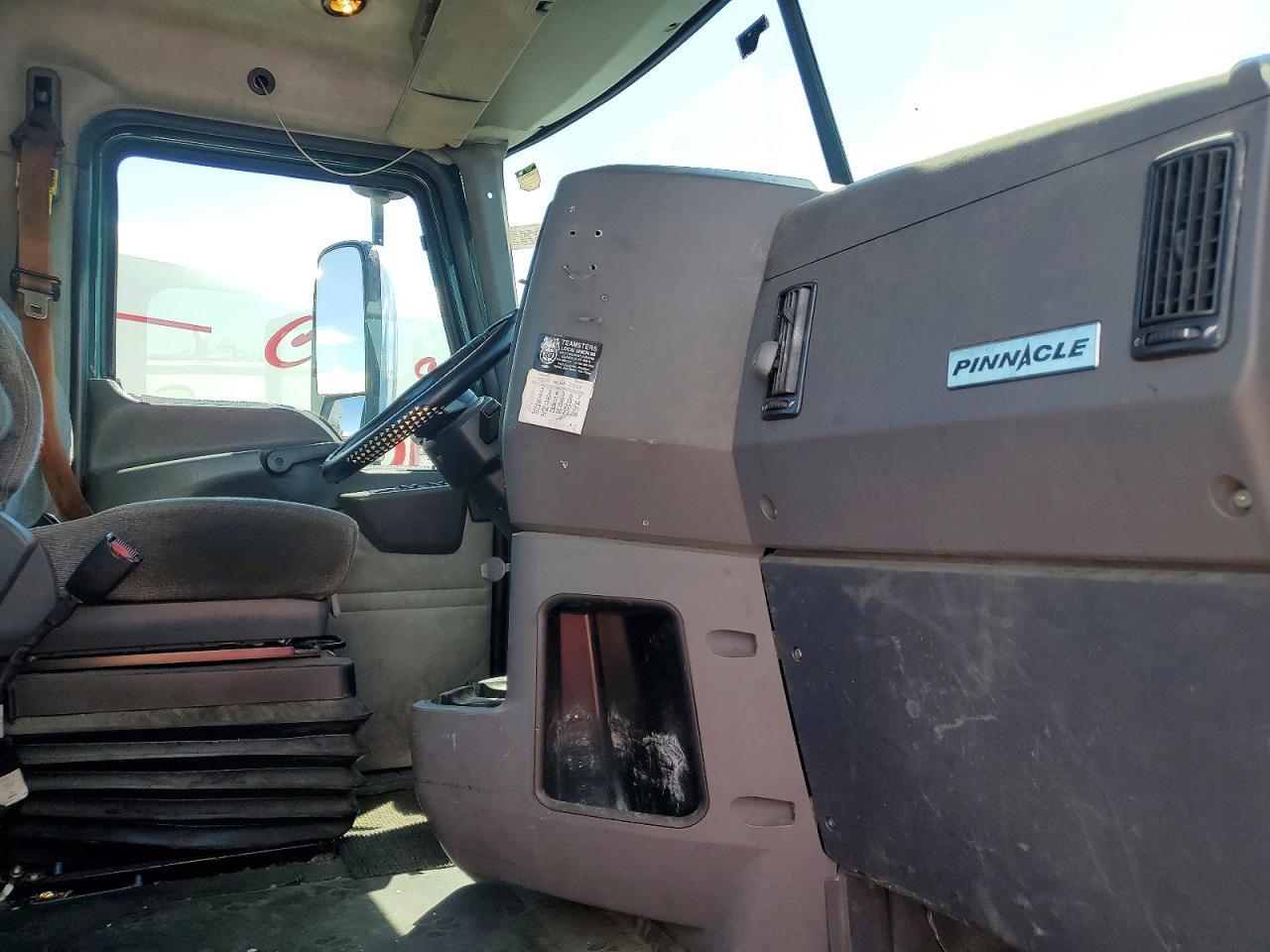 2016 Mack 600 CXU600