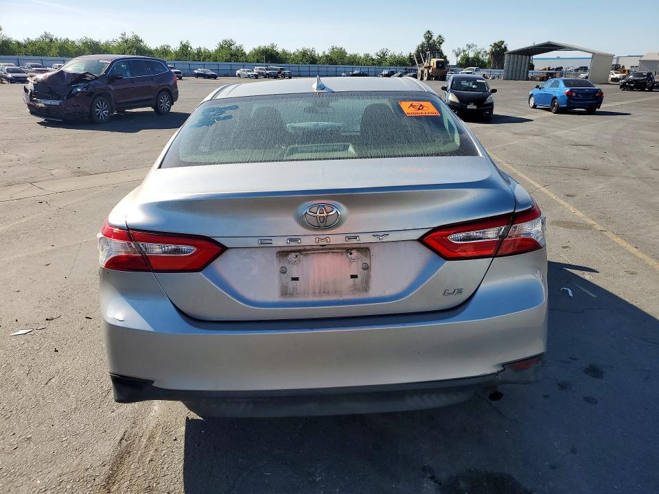 2020 Toyota Camry le