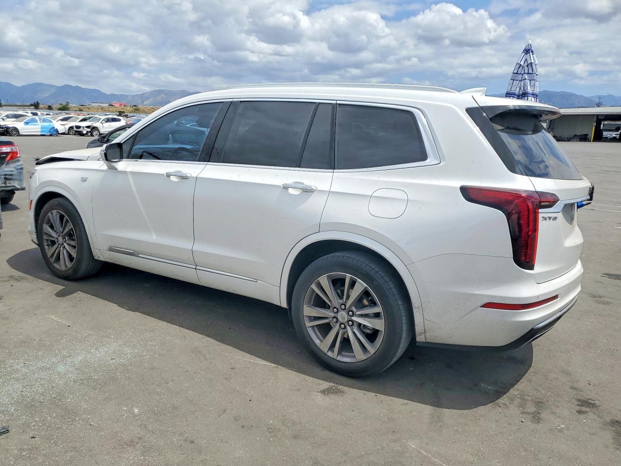 2023 Cadillac XT6 Premium Luxury