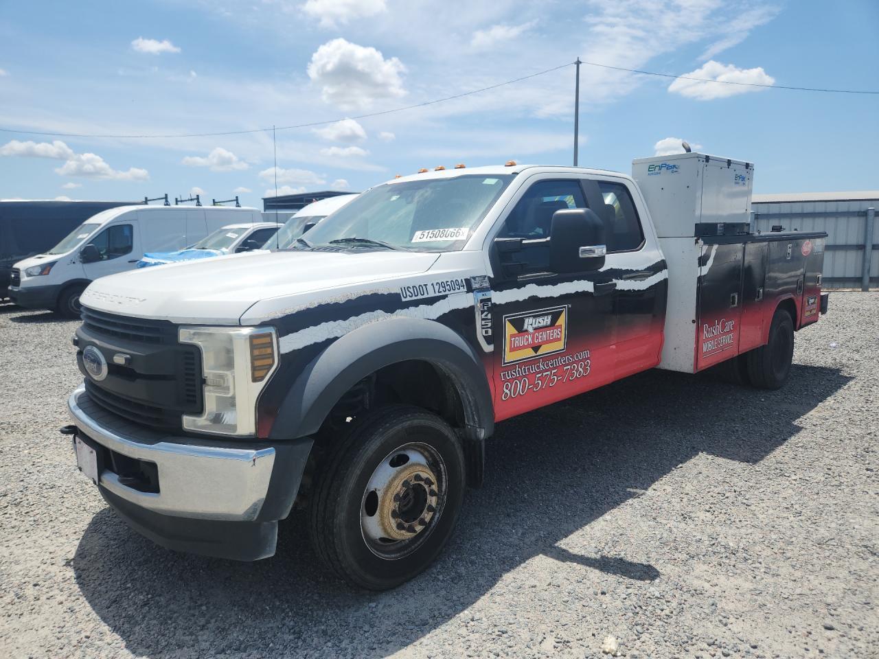 2019 Ford F450 Super-Semi Truck