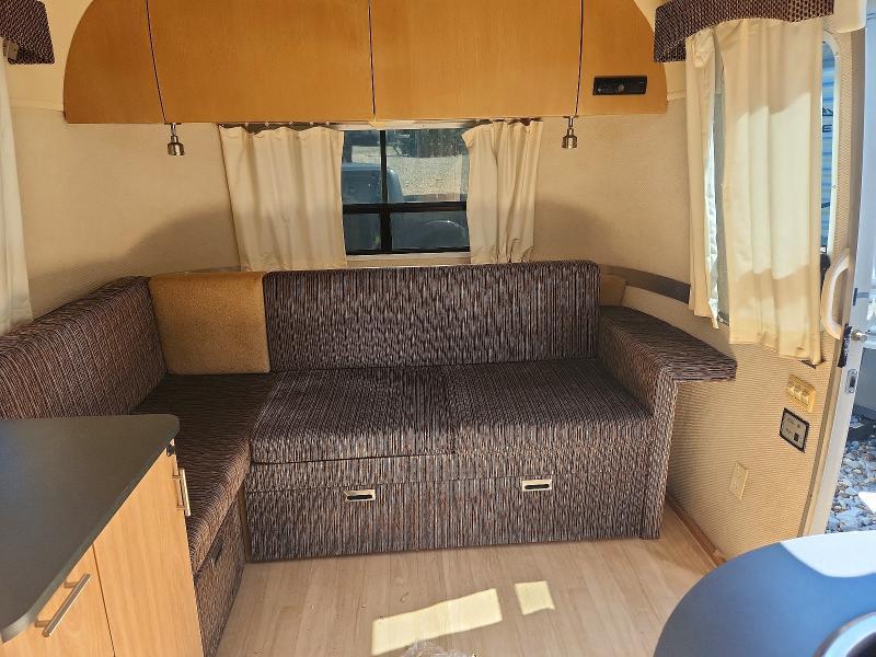 2006 Airstream Camper