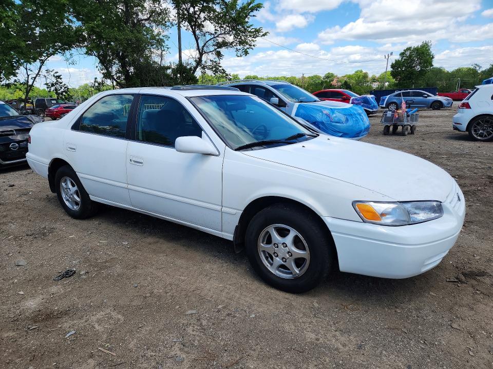 1998 Toyota Camry le