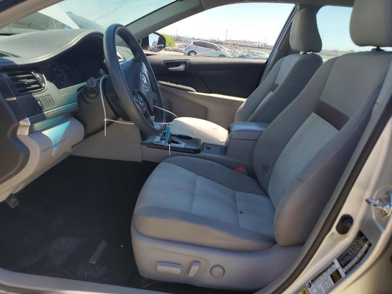 2014 Toyota Camry le