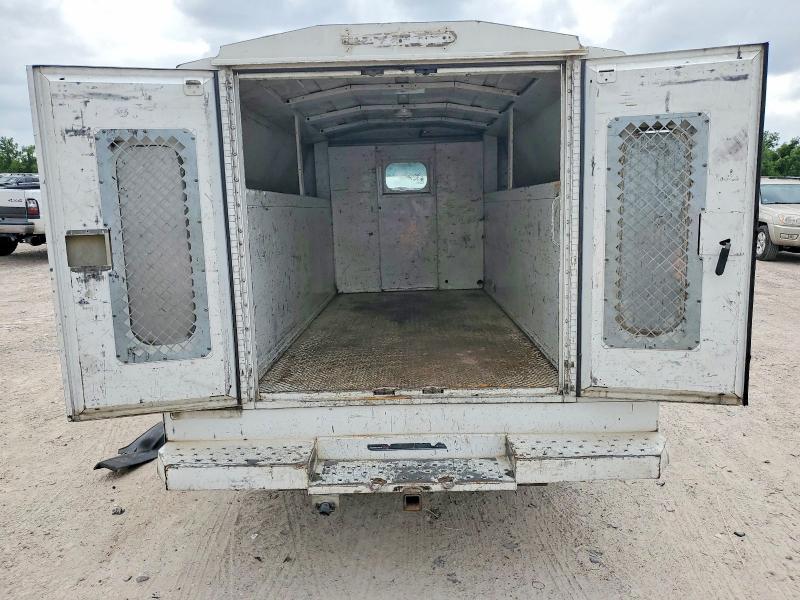 2011 GMC Savana Cutaway G3500