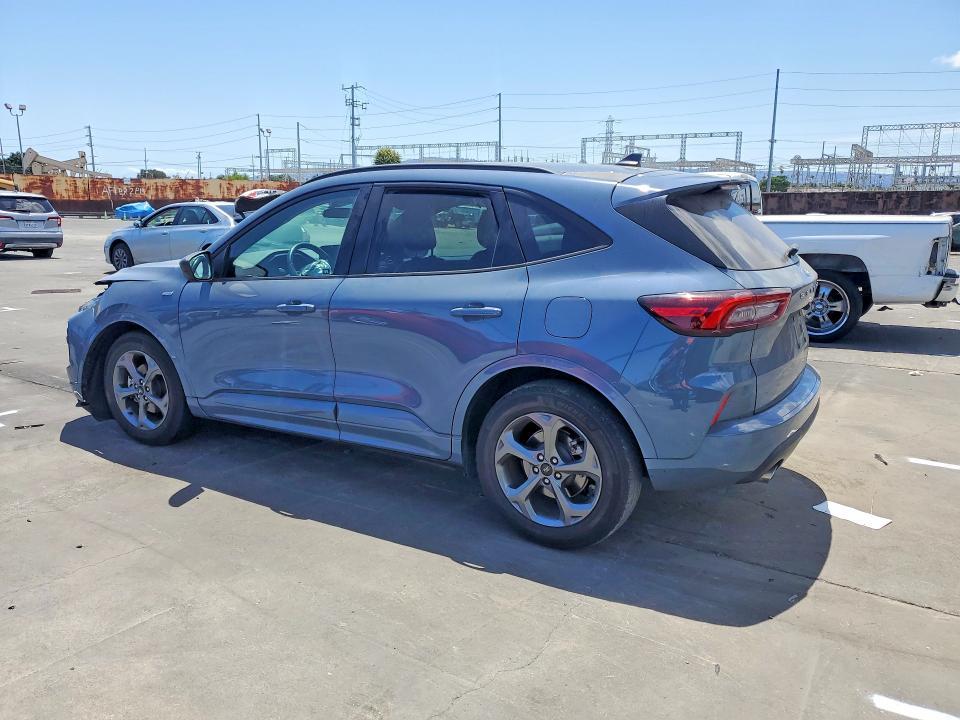 2023 Ford Escape st Line