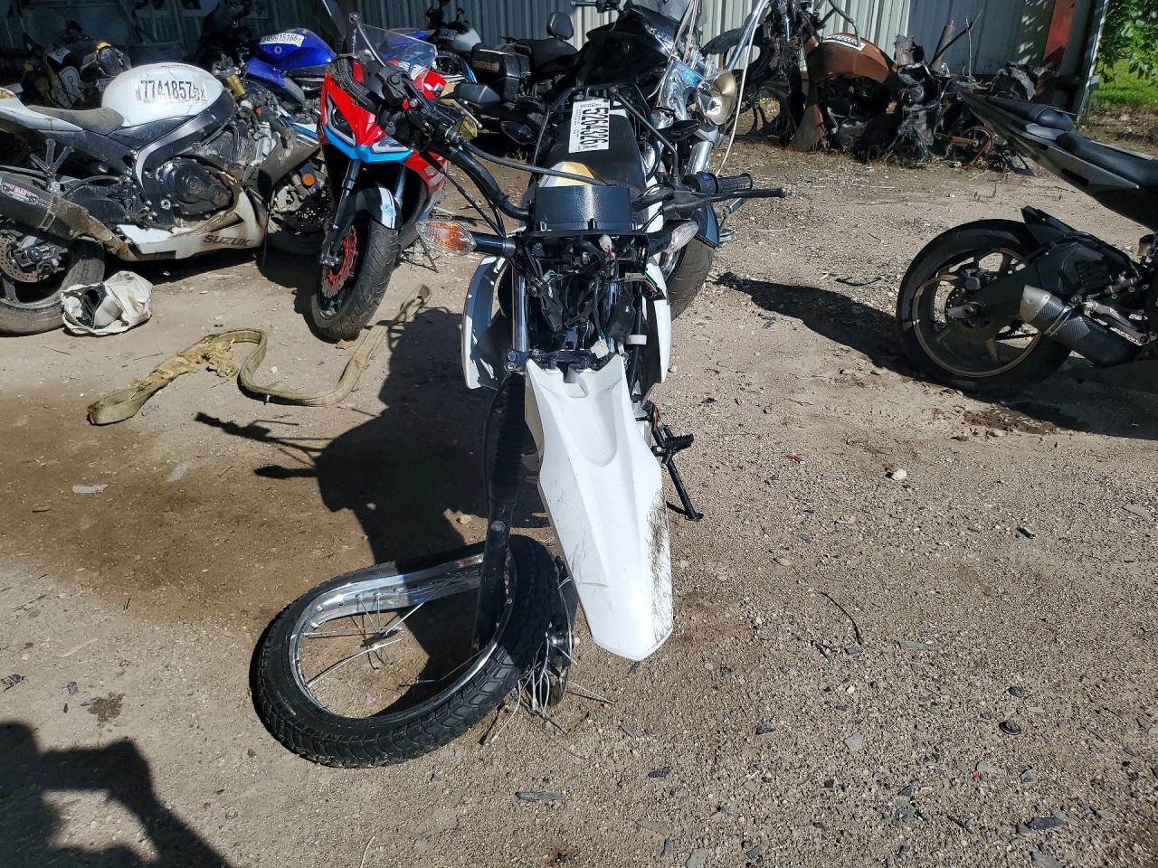 2025 Honda XR150L E