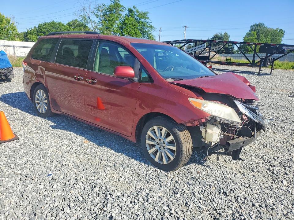 2012 Toyota Sienna Limited 7-passenger