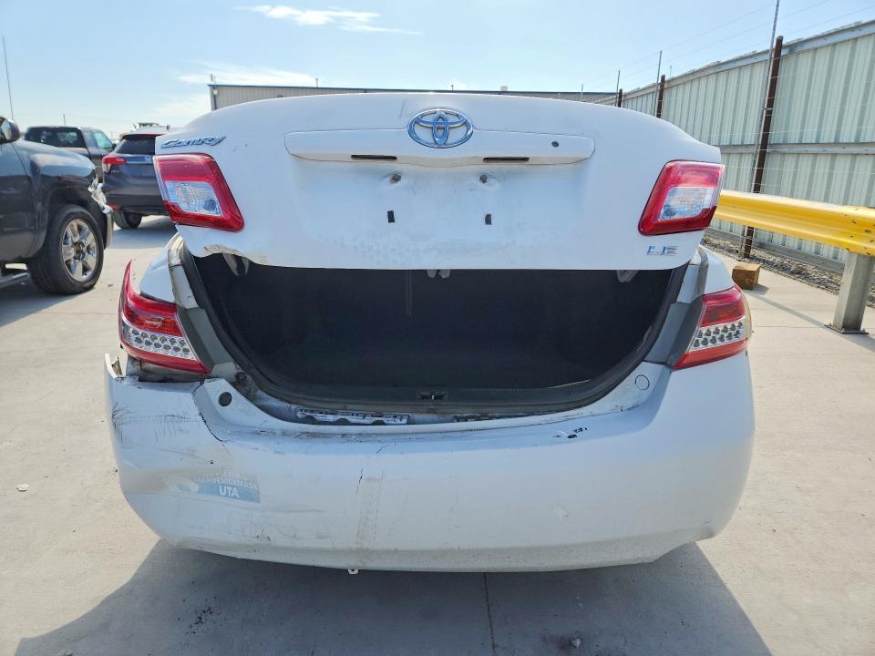 2011 Toyota Camry le