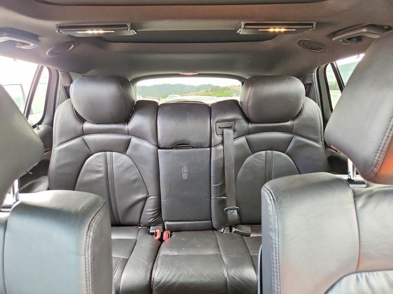 2014 Lincoln MKT