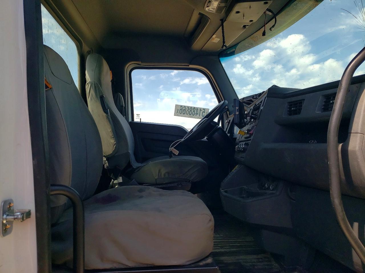 2025 Kenworth Construction T380