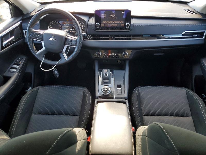 2022 Mitsubishi Outlander es