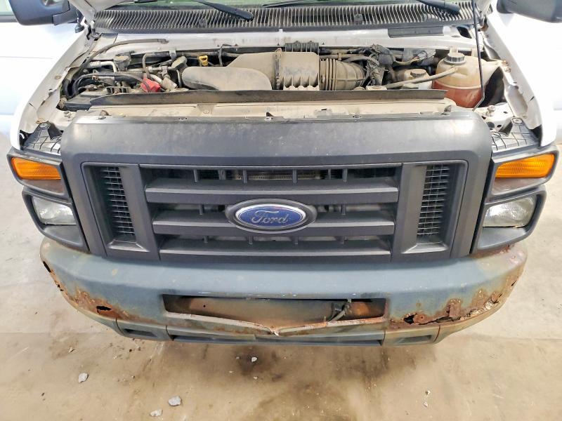 2012 Ford Econoline E350 Super Duty Wagon