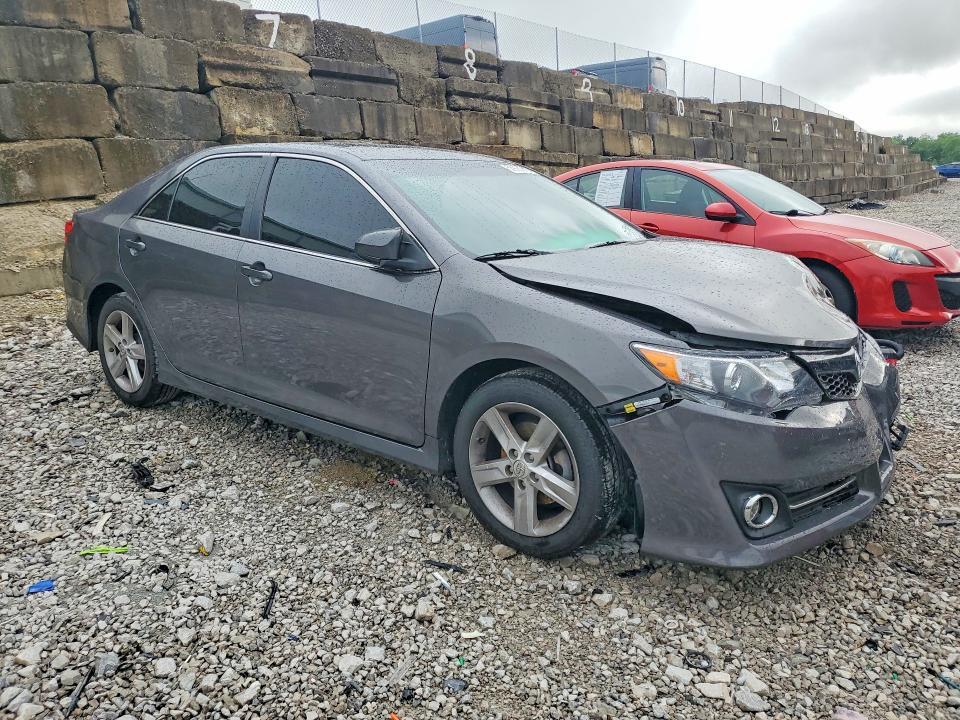 2014 Toyota Camry se
