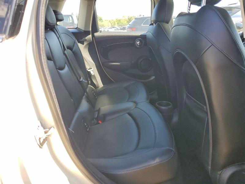 2016 Mini Cooper s