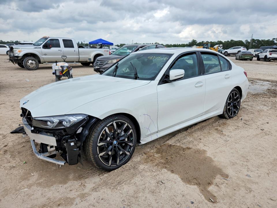 2026 BMW 330i